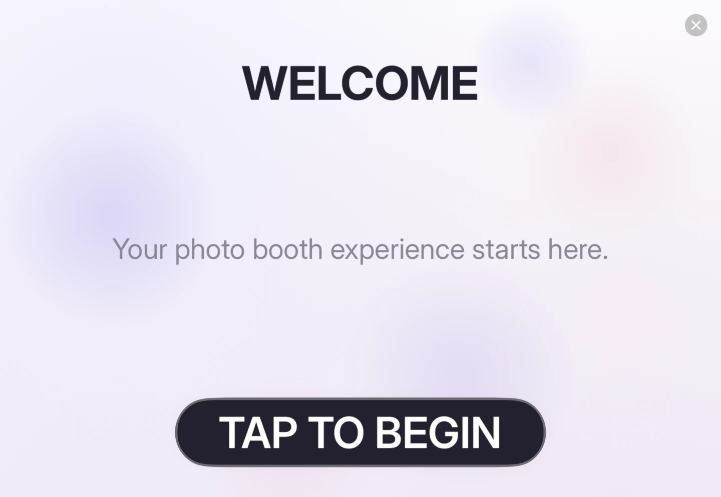 Landscape iPad welcome screen in Photo Booth App
